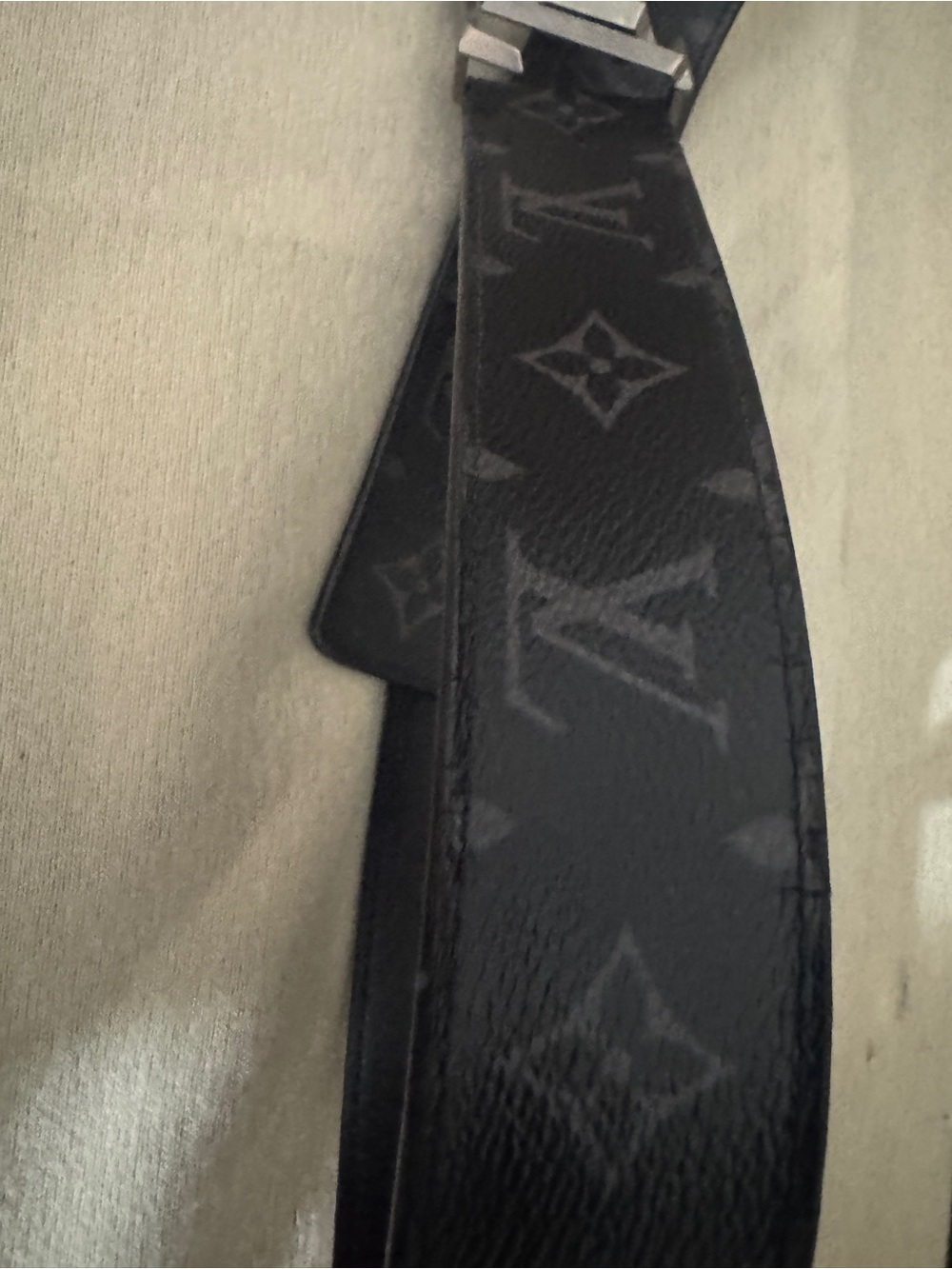 Louis Vuitton Black Monogram LV Buckle Men’s Belt - Picture 3 of 8